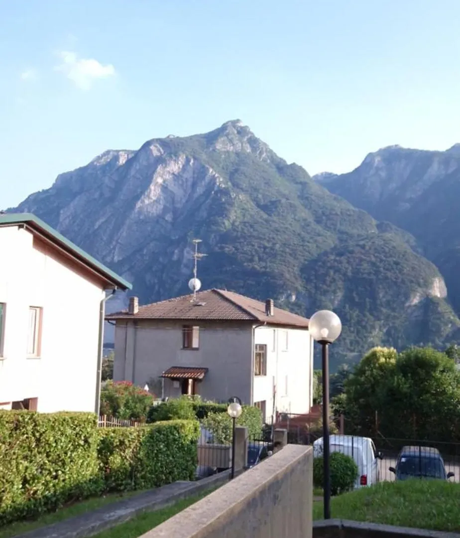 Appartement La Casa Della Nonna Sara à Abbadia Lariana 0*,  Italie