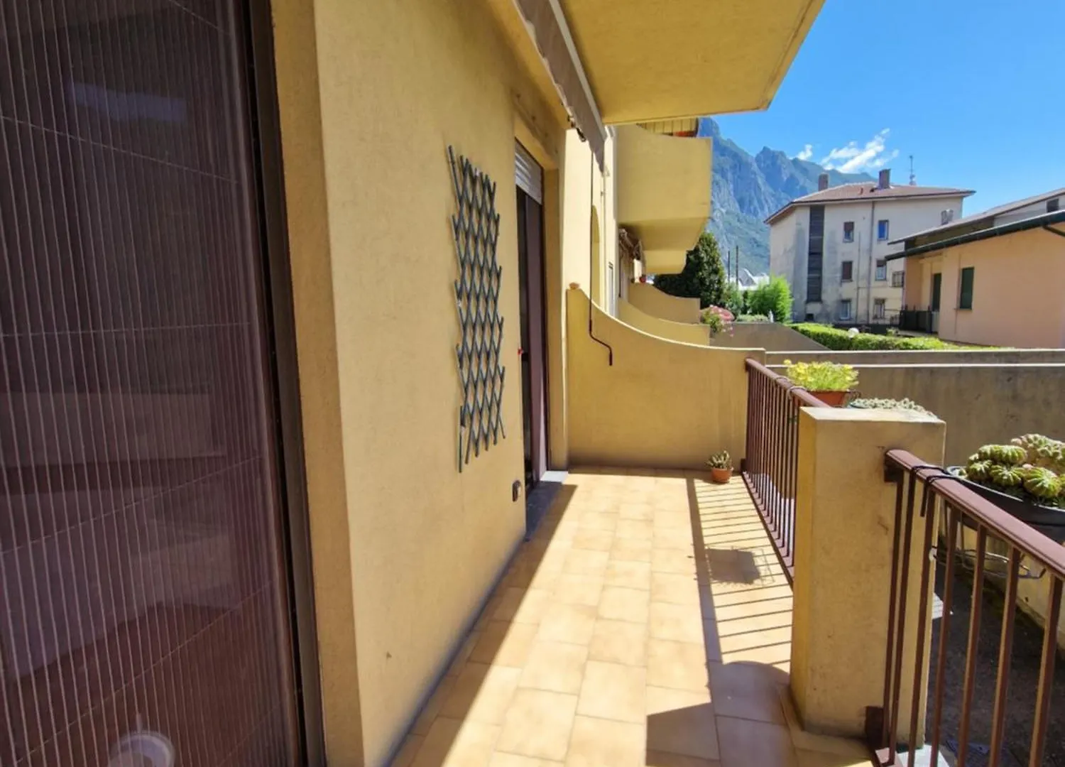 Appartement La Casa Della Nonna Sara à Abbadia Lariana